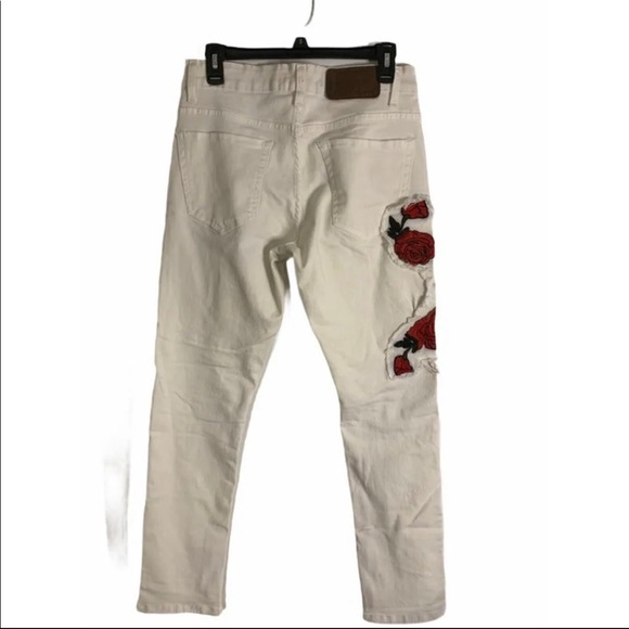 New without tags men’s white embroidered jeans - Picture 3 of 7